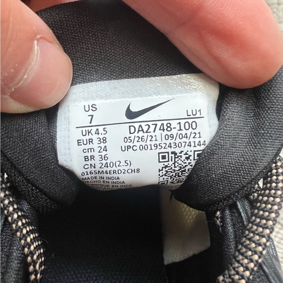 Nike Air Max Bella Tr 4 PRM Woman’s Running Trainers - Picture 5 of 6